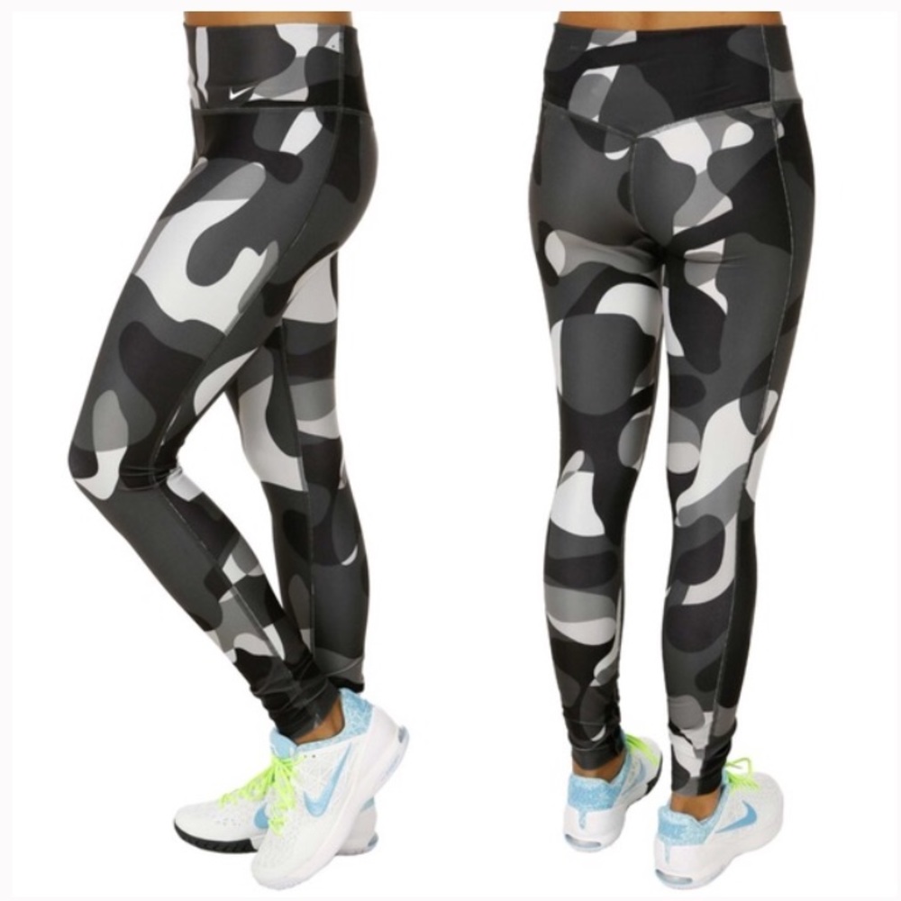 SOLD Nike One Legend Pant